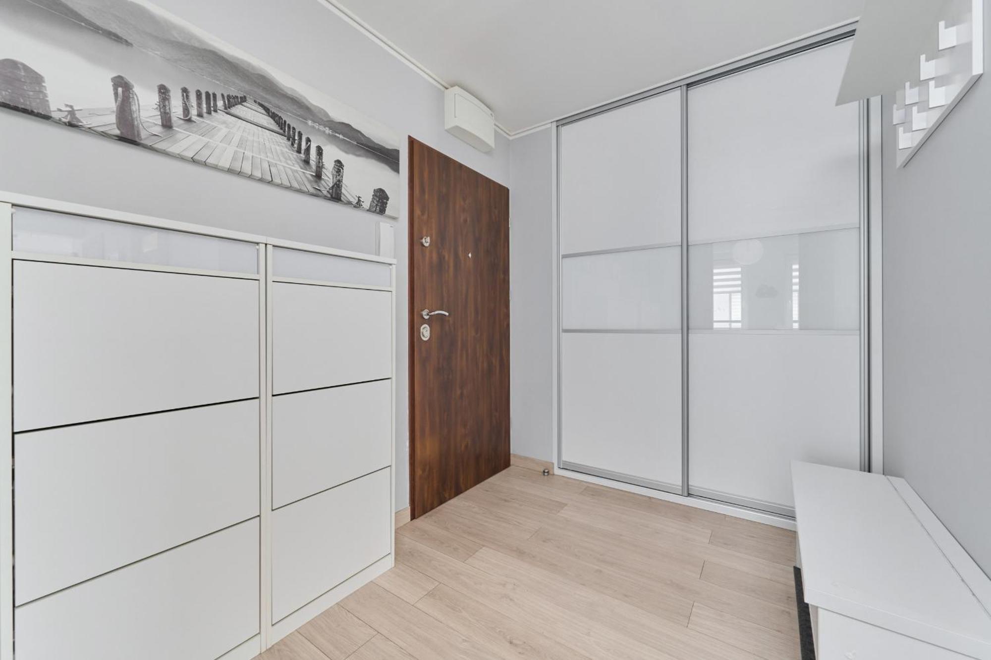 Apartament Spacious & Elegant Family With Parking Space & Ac In By Renters Wrocław