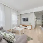 Spacious & Elegant Family Apartment With Parking Space & Ac In Wroclaw By Noclegi Renters
